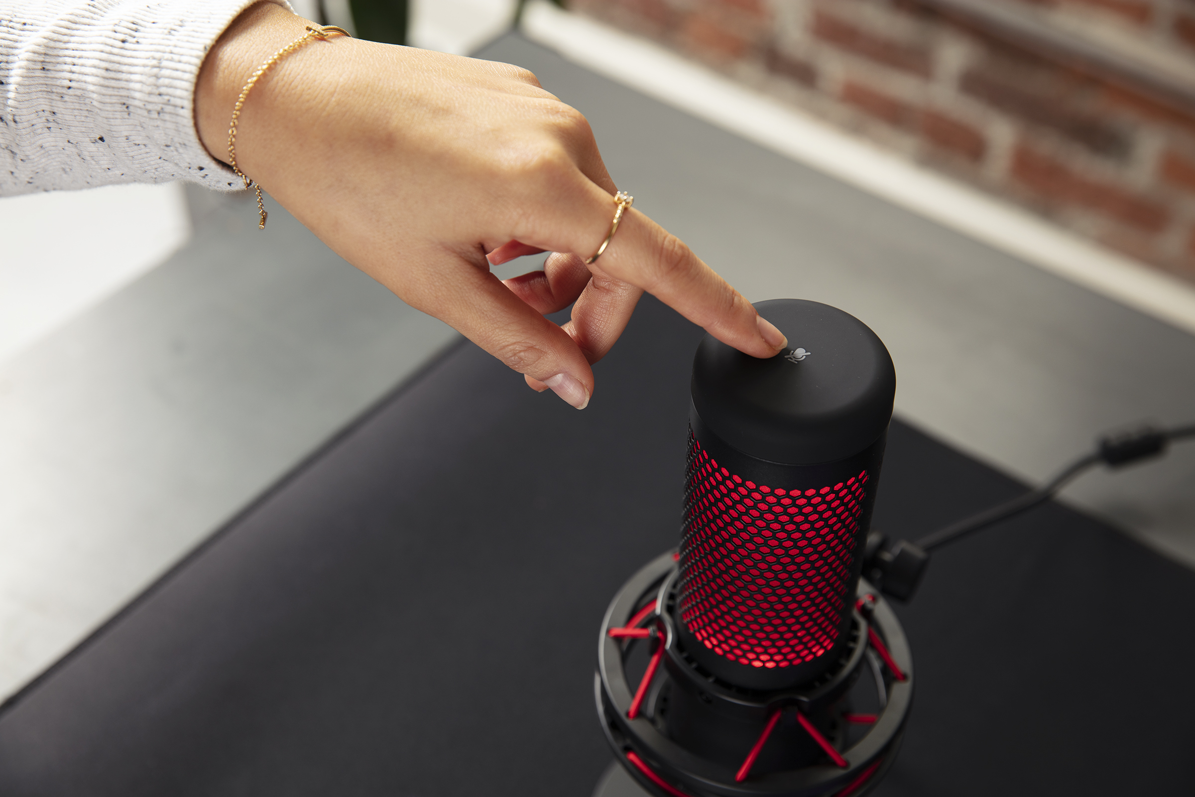 HyperX Launches Quadcast Microphone In India For Streamers And Casters